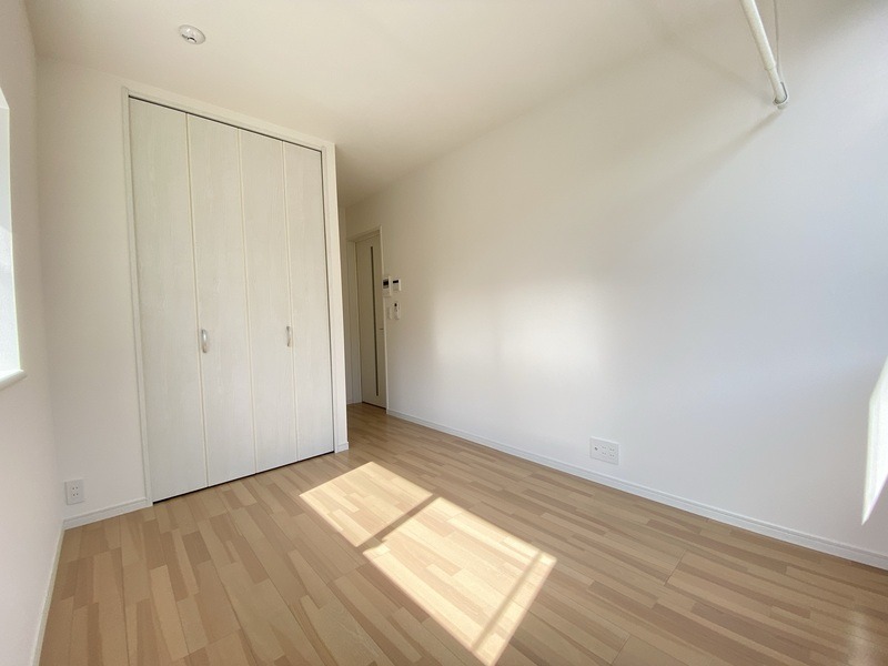 家具の配置が考えやすいお部屋です。