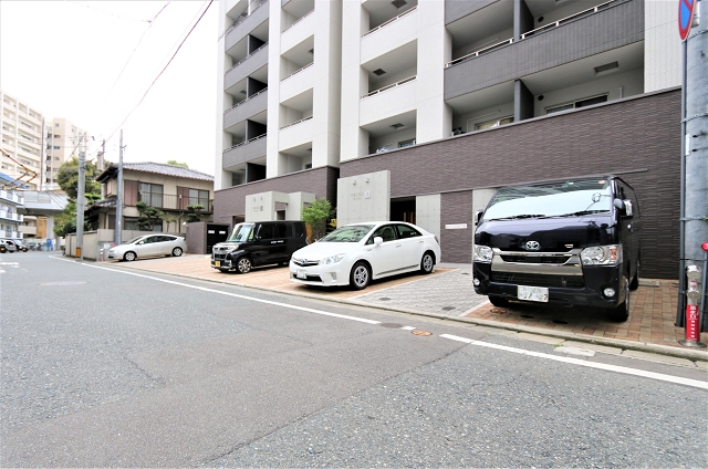 敷地内駐車場完備です