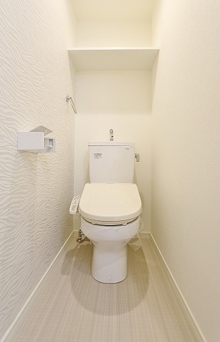 清潔感のあるトイレですね