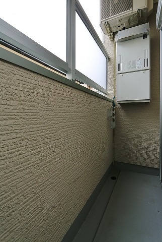天気のいい日はこちらで洗濯物を干せます
