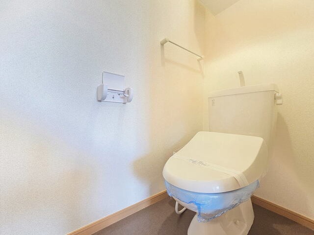 清潔感のあるトイレです