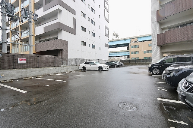 敷地内駐車場あります
