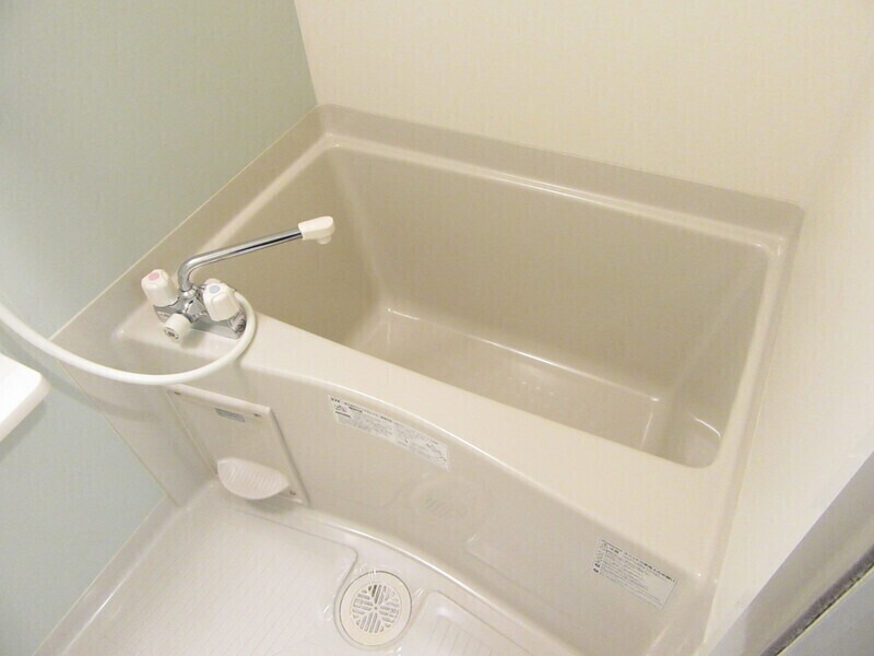 清潔で綺麗な浴室で是非疲れを癒してください