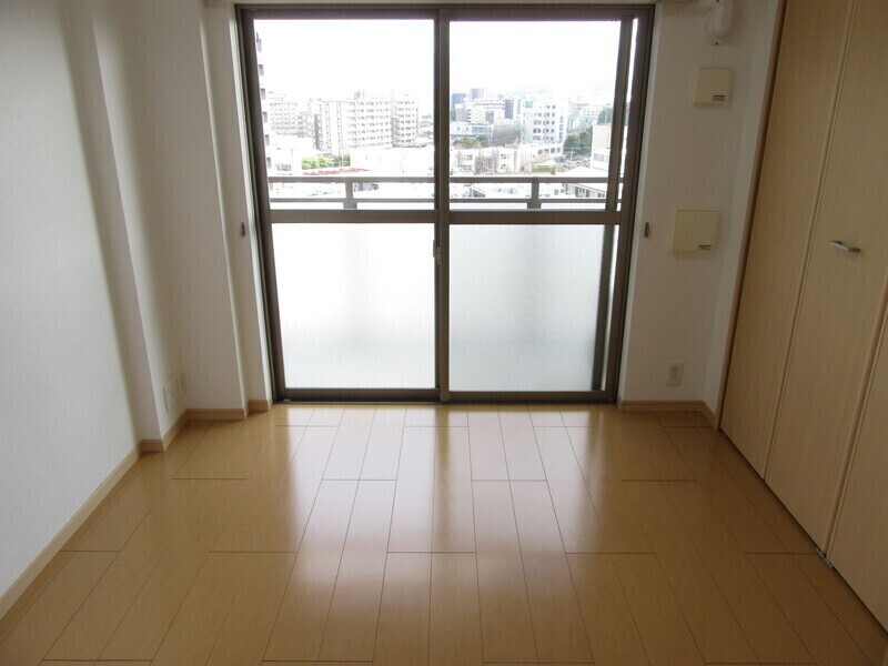 こちらは寝室にいかがでしょうか
