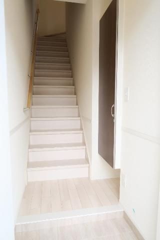 玄関からはこんな感じです。