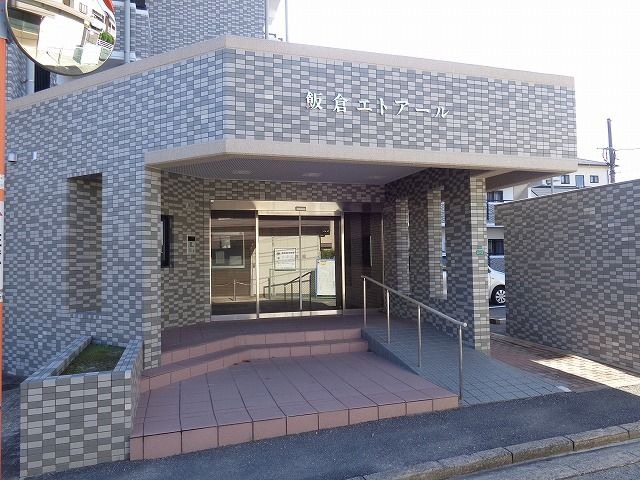 開放感のあるエントランスです