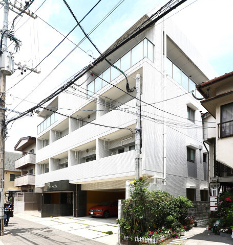敷地内・建物