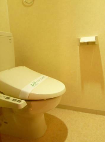ウォシュレット完備で快適