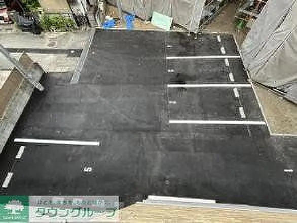 駐車場完備。