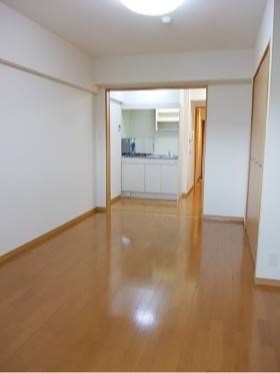 別角度から見たリビングです。