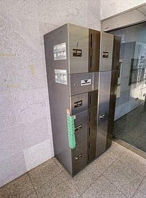 便利な宅配ボックス付きです。
