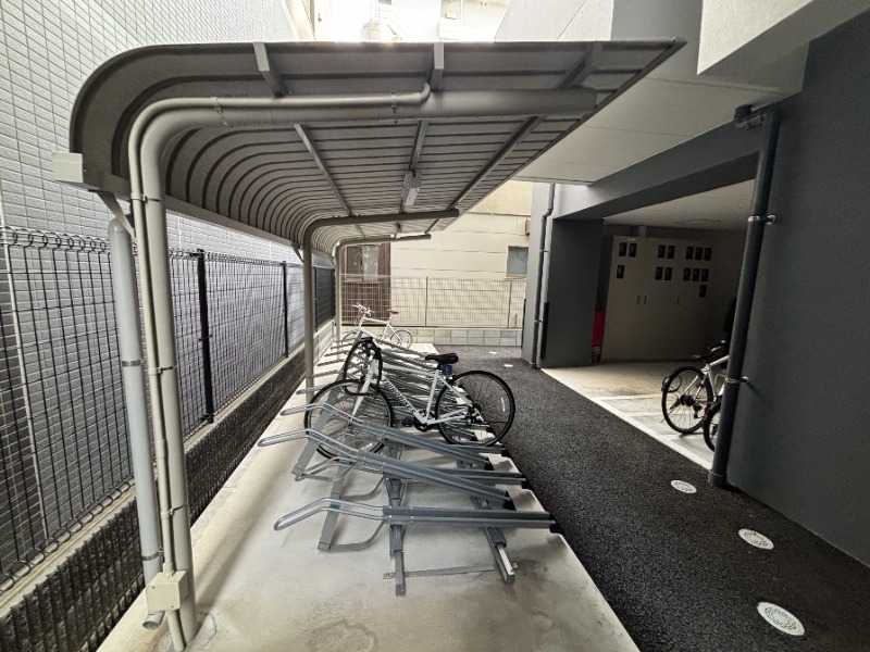 自転車はこちらです。