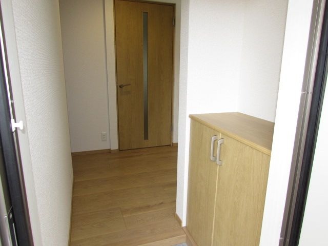明るい玄関ですね。