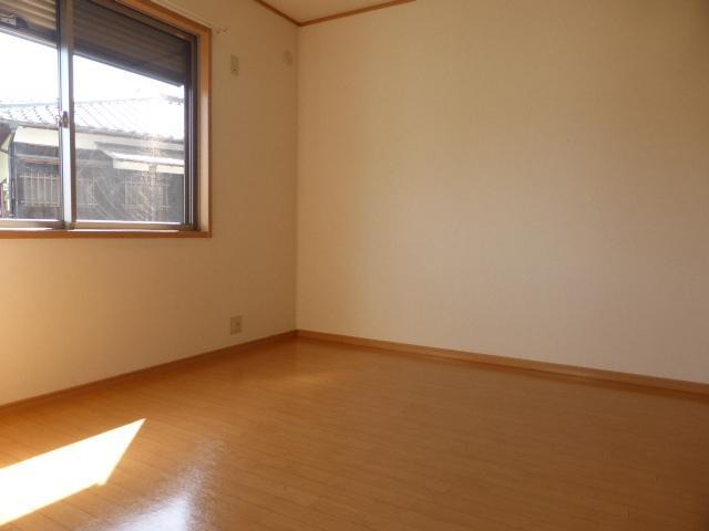 こちらは寝室にいかがでしょうか