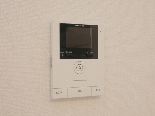 TVモニター付きインターホンで安心です