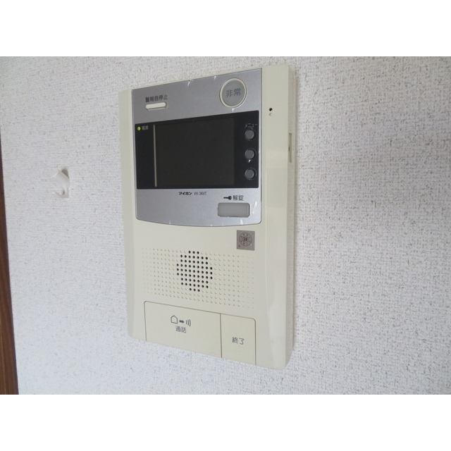 来客がモニターで確認できるので安心です