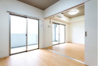 こちらは寝室にいかがでしょうか