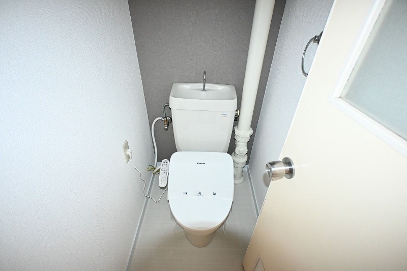 清潔感のあるトイレですね。