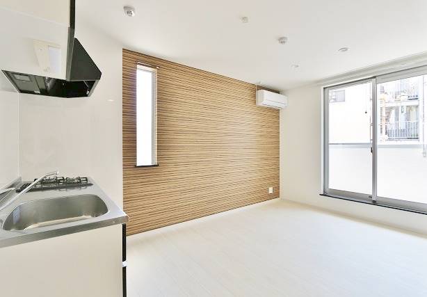白を基調とした明るいお部屋です