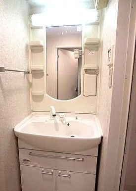 身だしなみチェックはここで