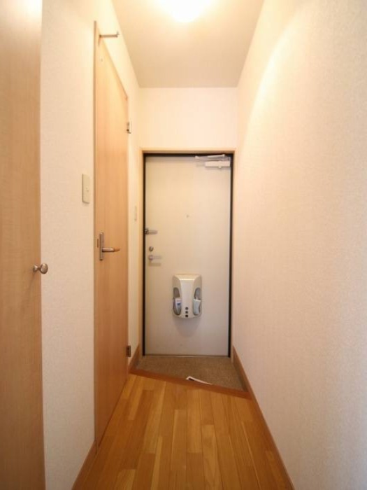 玄関はこんな感じです。