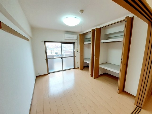 広々としたお部屋です。