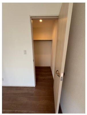 お荷物はこちらへ。