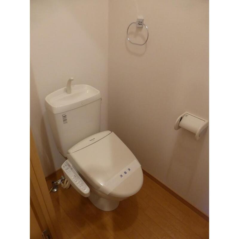 ウォシュレット完備。