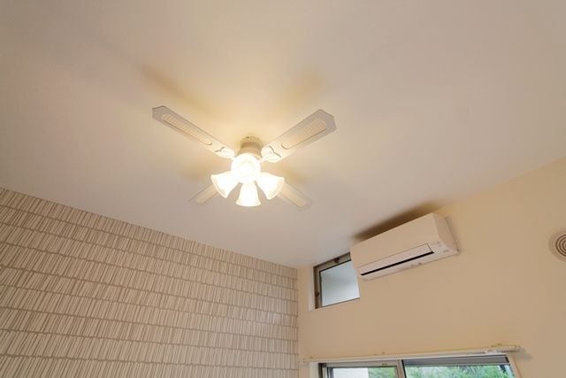 シーリングファンでお部屋が明るくなります