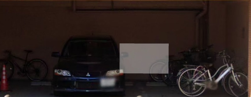 敷地内駐車場完備。