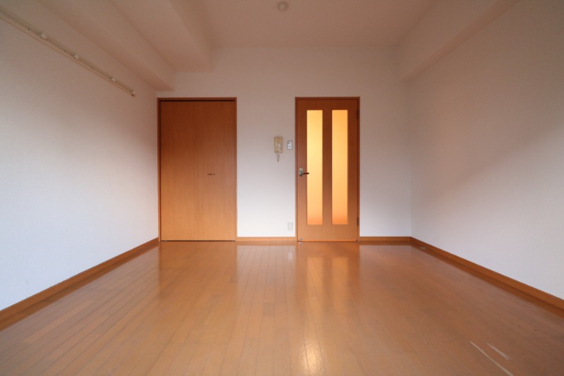 家具の配置がしやすいお部屋です