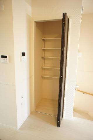 使い勝手の良い収納ですね