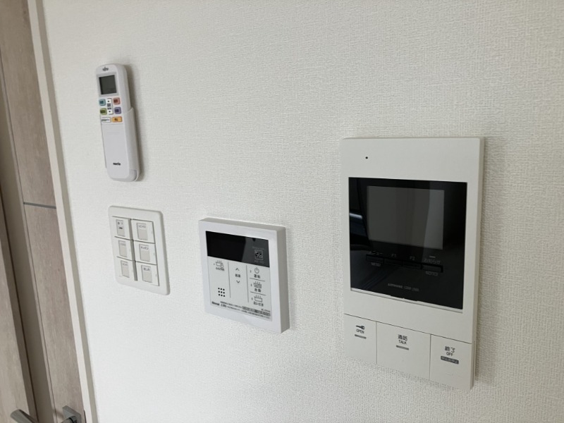 モニタ付で急な来客も顔が見れて安心ですね