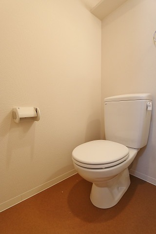 清潔感のあるトイレです