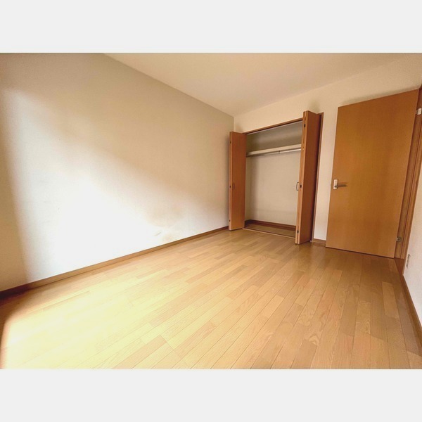寝室にピッタリな洋室ですね