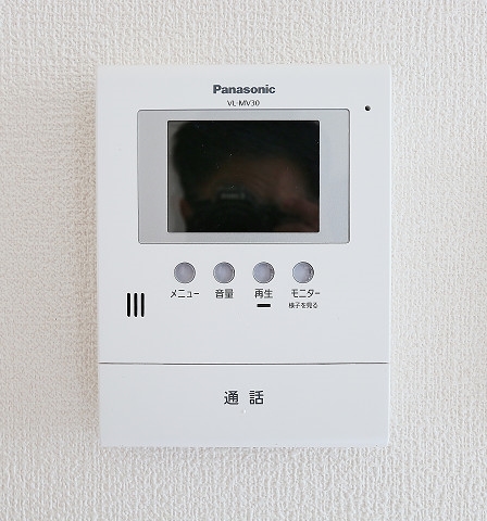 急な来客時もモニタ付きで安心ですね