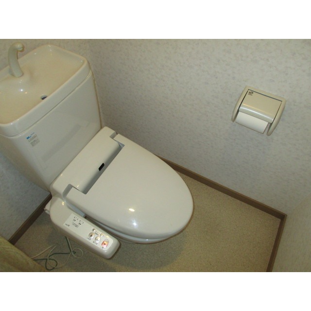 温水洗浄便座付きです