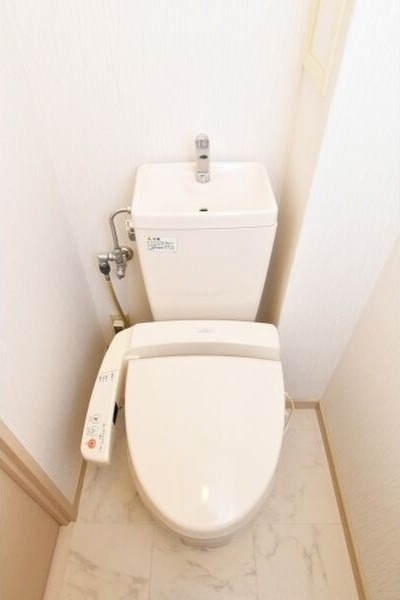 清潔感のあるトイレです