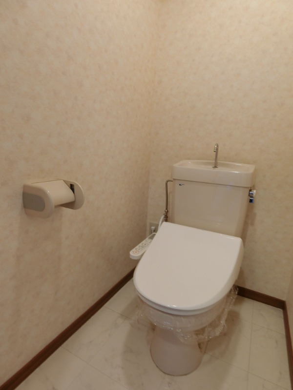 清潔感のあるトイレです