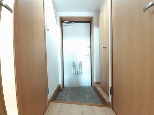 荷物があっても窮屈感を感じませんね