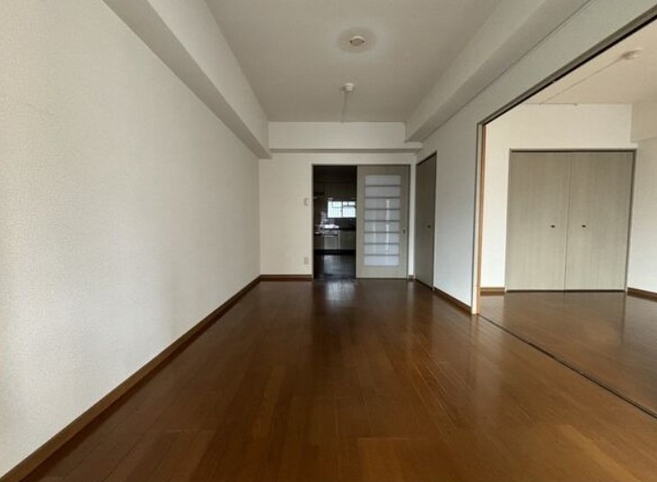 家具の配置がしやすいお部屋です