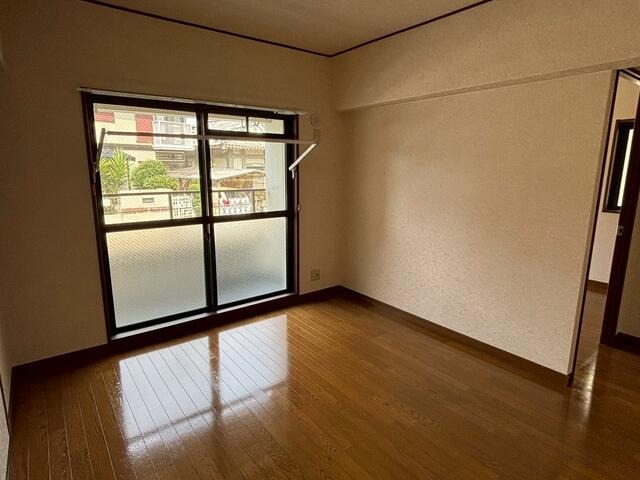 室内物干し完備。