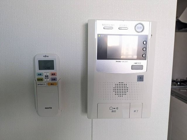 外の様子が分かり安心です。