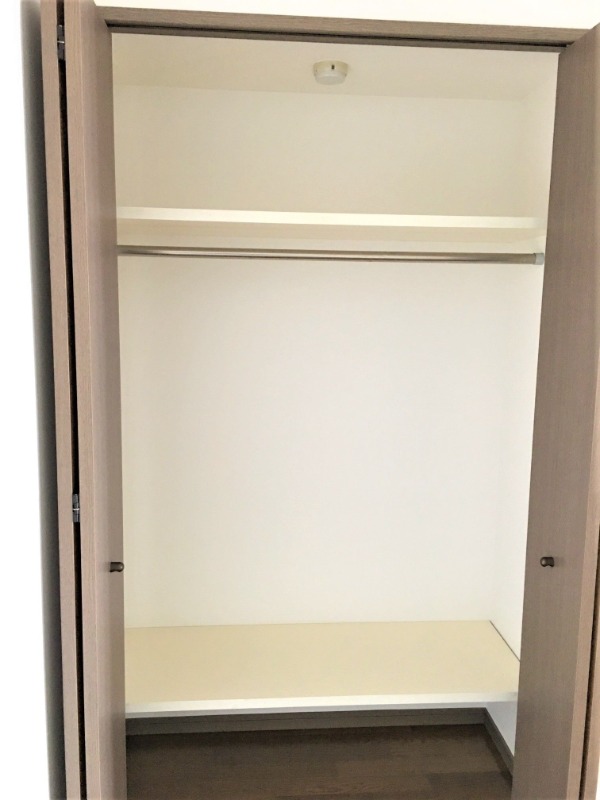 お荷物はこちらへ。