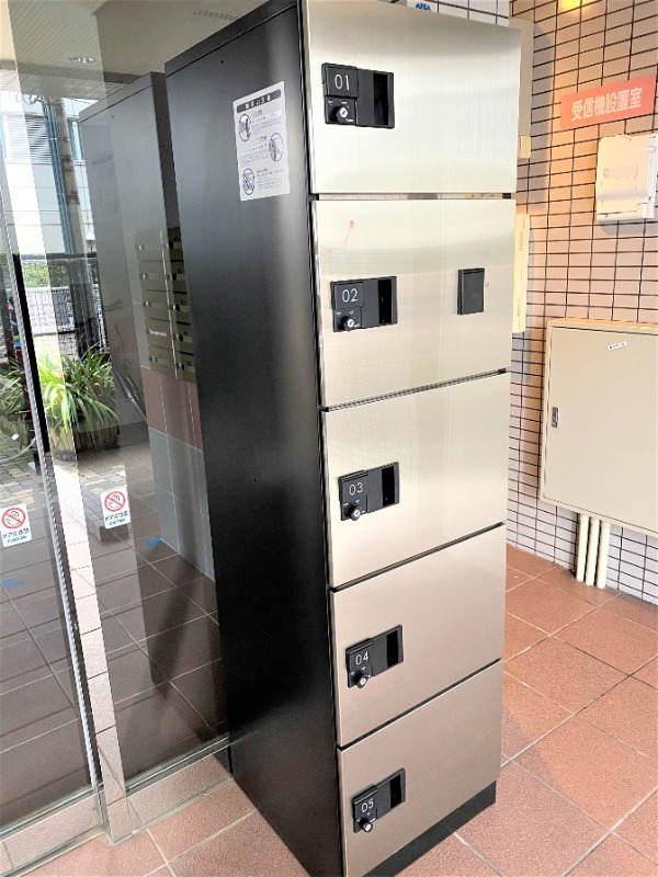 宅配ボックス完備。