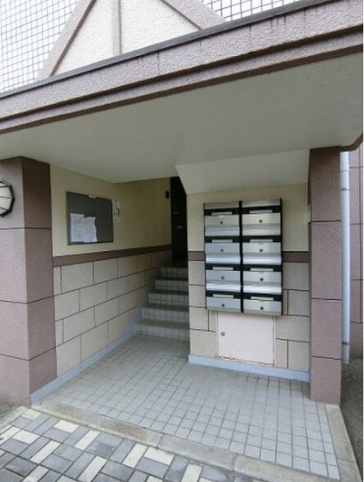 エントランスも綺麗にされています