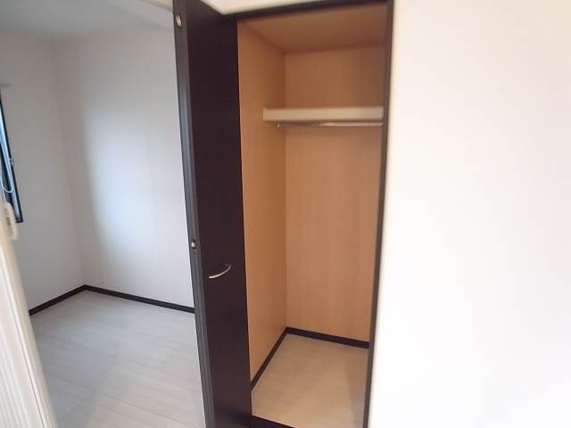 収納付きで荷物すっきり