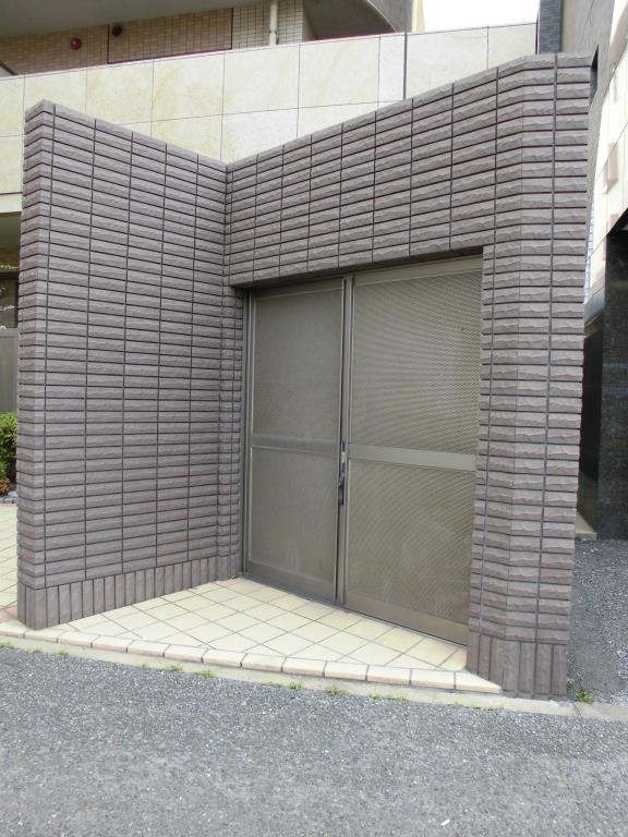 敷地内ゴミ置き場あり