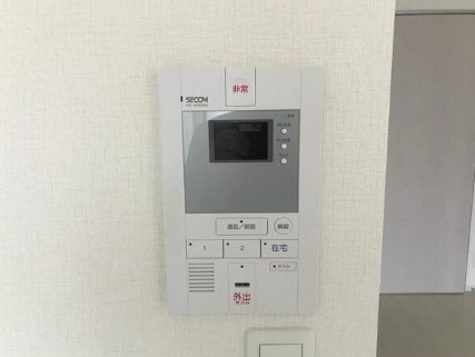 ＴＶモニターホン付きで女性は安心の設備です