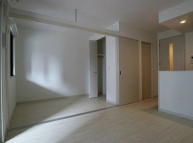 白基調のお部屋です